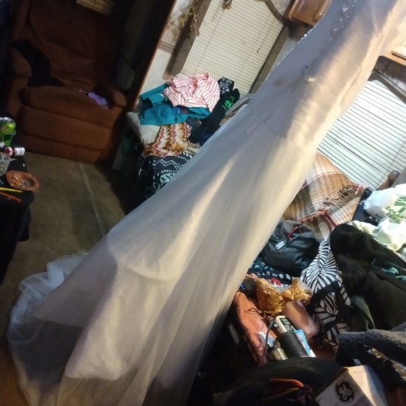 Wedding dress - Picture 5 of 5